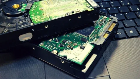 PF faz operação para combater pornografia infantil na internet