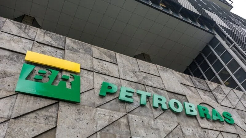 Estágio da Petrobras reserva vagas a negros e pessoas com deficiência 1 O novo edital para o programa de estágio da Petrobras prevê mais de 180 vagas, além de formação de cadastro de reserva
