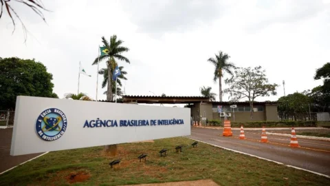 Abin vai apurar uso de equipamentos por investigados da PF 3 Abin vai apurar uso de equipamentos por investigados da PF