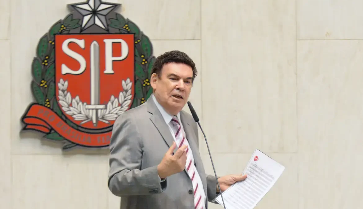 Deputado estadual em São Paulo por 36 anos, Antônio Carlos Campos Machado faleceu no início da manhã deste sábado (6)