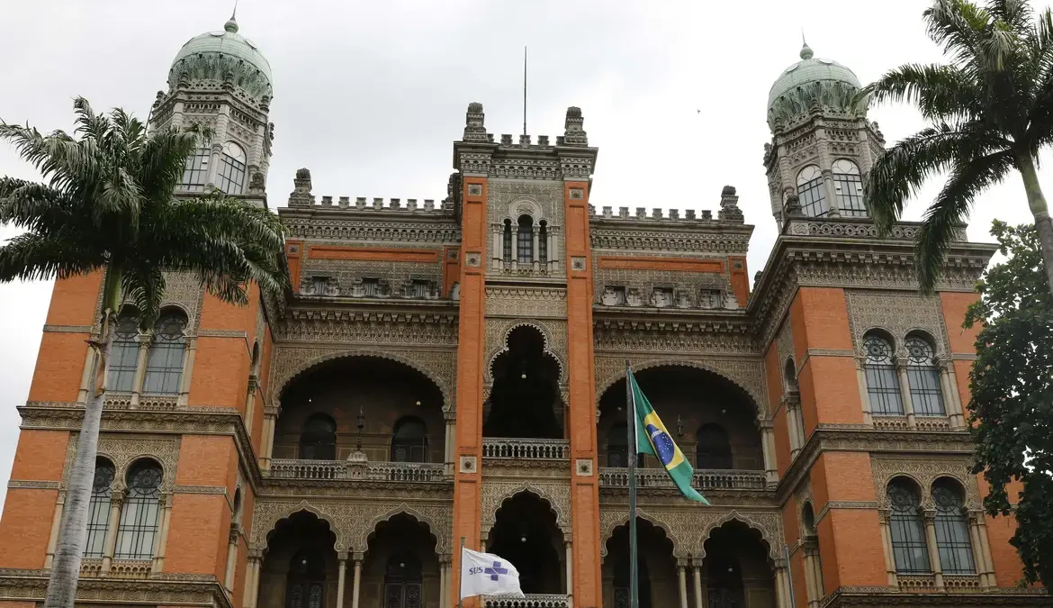 Fiocruz lança edital para homenagear vítimas da covid-19 1 O edital estará disponível no site do concurso a partir do dia 19 de fevereiro