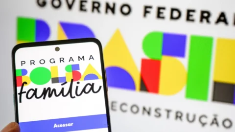 Caixa paga novo Bolsa Família a beneficiários com NIS de final 8