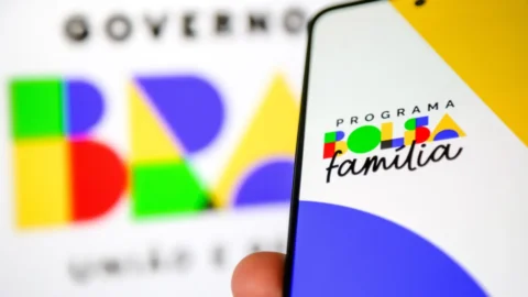 Caixa paga novo Bolsa Família a beneficiários com NIS de final 4