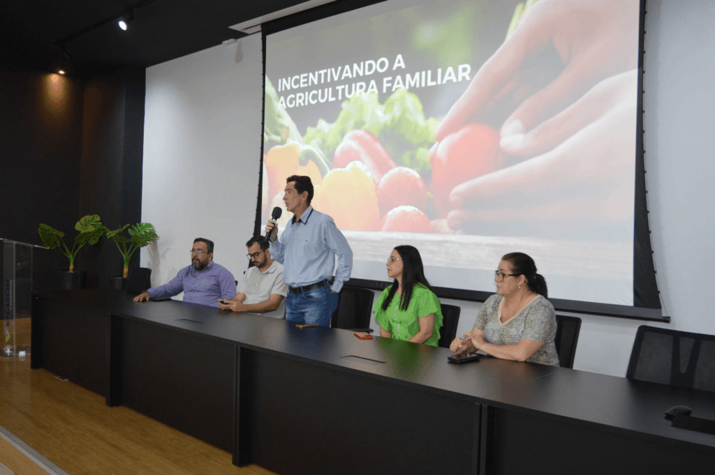 Prefeitura de Manhuaçu lança Programa de Aquisição de Alimentos a nível municipal 2 image 158