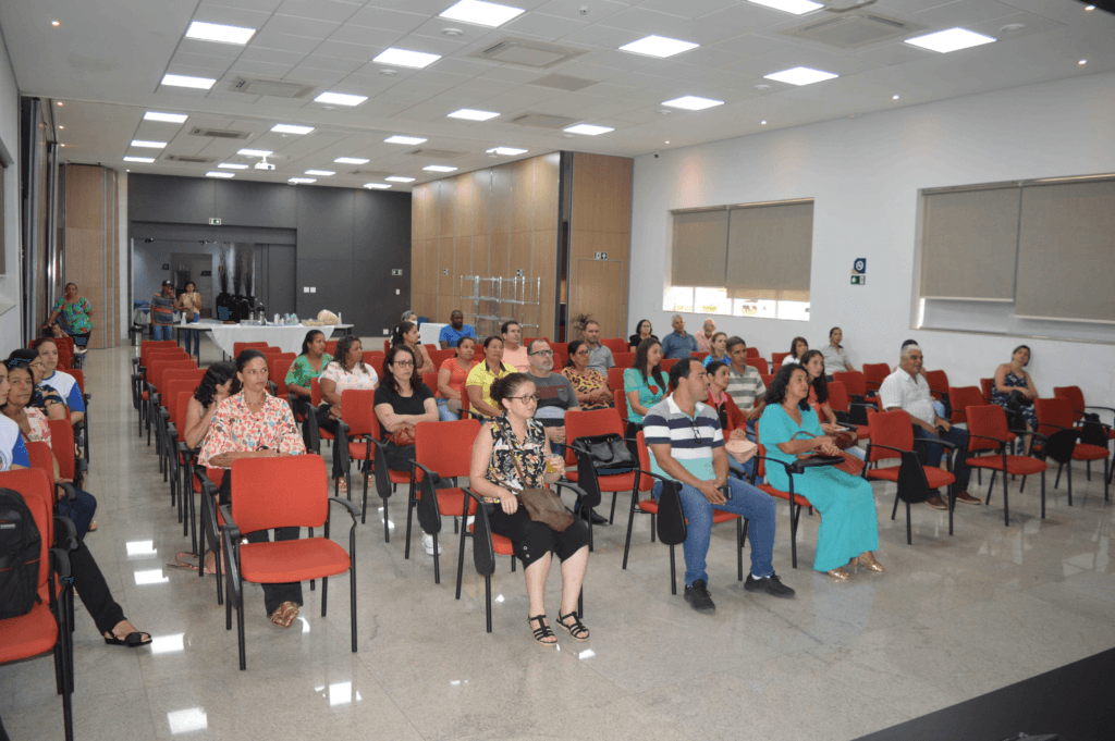 Prefeitura de Manhuaçu lança Programa de Aquisição de Alimentos a nível municipal 3 image 159