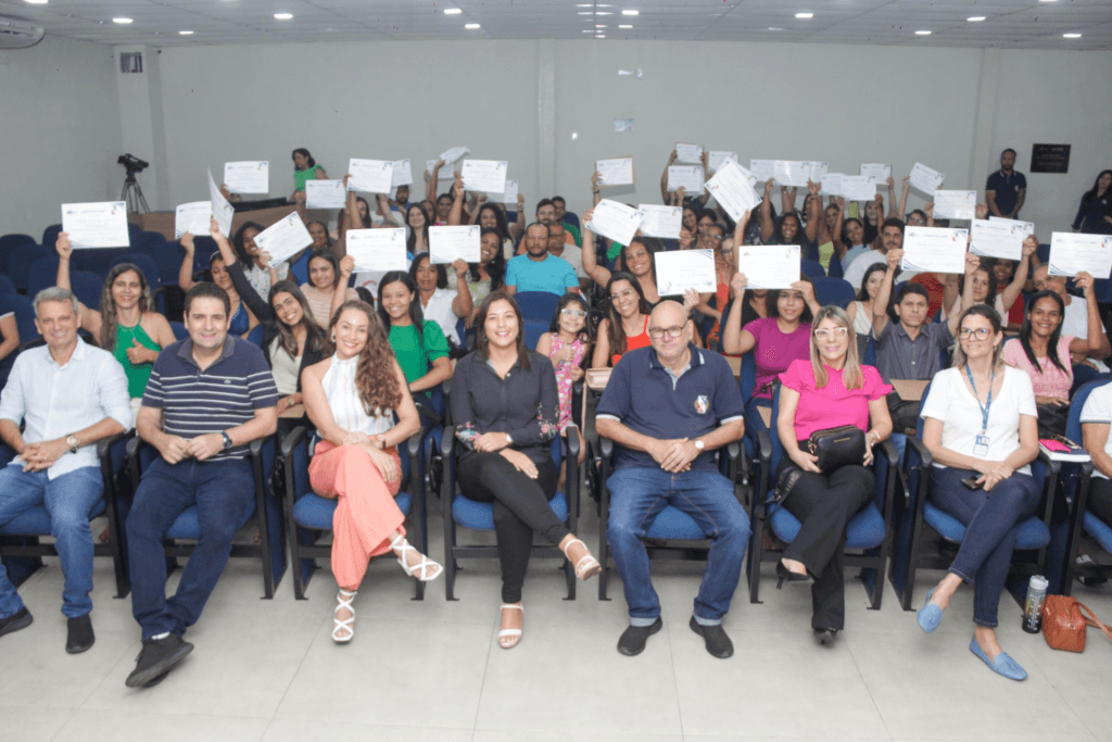 Prefeitura de Fabriciano empossa 214 novos servidores concursados e reforça quadros da Educação 1 image 277