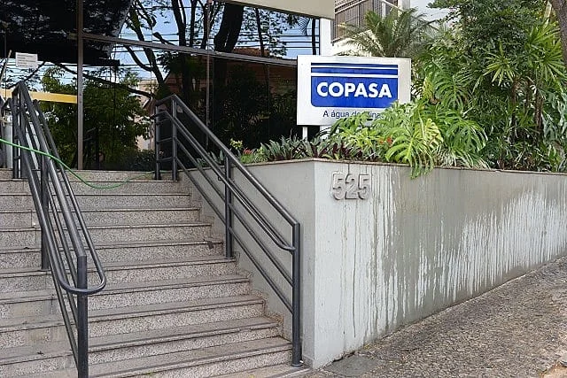 Período chuvoso faz Copasa reforçar vistorias para combater uso incorreto das redes de esgoto 1 Com a intensificação das chuvas nos últimos dias, a Copasa tem reforçado o trabalho de vistoria nos imóveis em Belo Horizonte e região