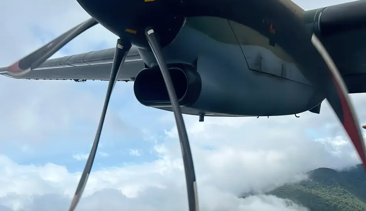 Busca por helicóptero desaparecido no litoral de SP completa 15 horas 1 As buscas pelo helicóptero que desapareceu no litoral norte de São Paulo no último domingo (31) já completam 15 horas