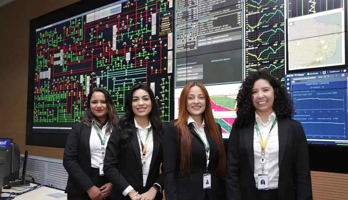 Pela 1ª vez, equipe feminina responde por centro de operações do ONS 1 O Operador Nacional do Sistema Elétrico (ONS) teve pela primeira vez uma equipe 100% feminina