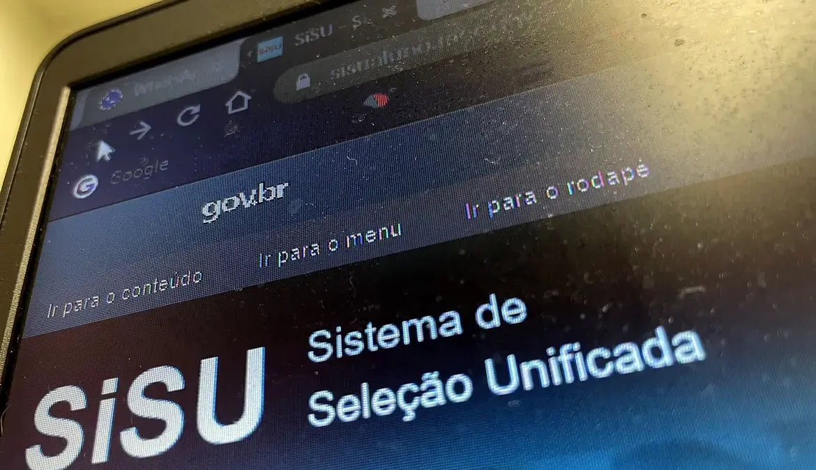 O Ministério da Educação (MEC) adiou a