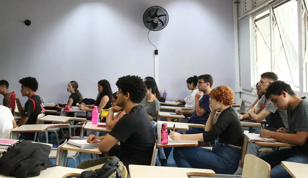 Concurso unificado: prazo para pedir isenção de taxa vai até sexta 1 O processo deve ser feito exclusivamente pela página do concurso