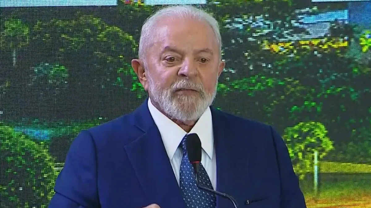 Lula afirma que perdão a golpistas soaria como impunidade 1 O presidente Luiz Inácio Lula da Silva defendeu, nesta segunda-feira (8), uma punição exemplar para quem teve qualquer participação