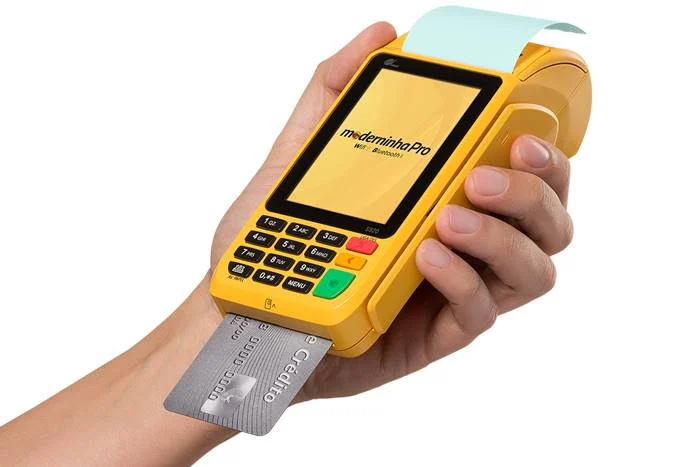 Senacon exige explicações de empresas de pagamento por prática abusiva aos consumidores 1 A denúncia partiu da Federação Brasileira dos Bancos (Febraban) junto à pasta, alegando que as instituições de pagamento estavam cobrando