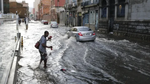 Governo federal articula apoio para afetados pelas chuvas no Rio 4 Governo federal articula apoio para afetados pelas chuvas no Rio