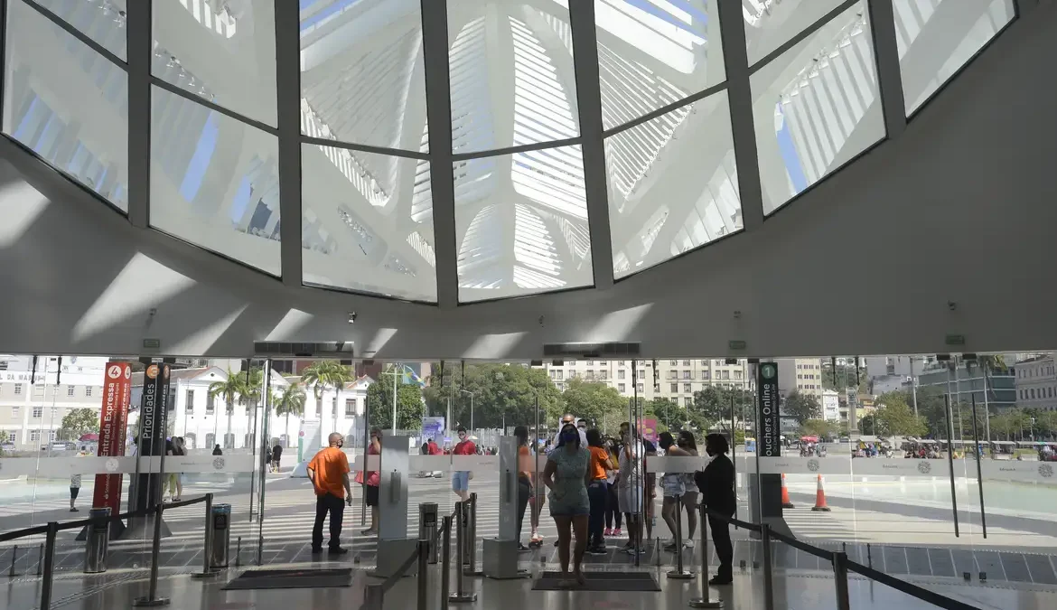 Museu do Amanhã prepara programação para o período de férias 1 Em tempo de férias escolares, as crianças e os adolescentes precisam de atividades atraentes para se divertir no período