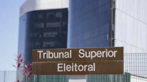 TSE: audiência aborda recursos para mulheres e negros nas eleições 