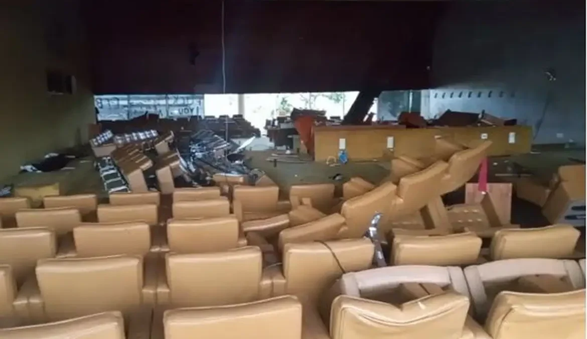 A destruição do STF, cujo prédio é menor que o do Palácio do Planalto e o Congresso Nacional, causou mais prejuízo aos cofres públicos