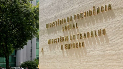 Marinho inicia diálogo com as centrais sindicais sobre a MP da reoneração da folha de pagamento