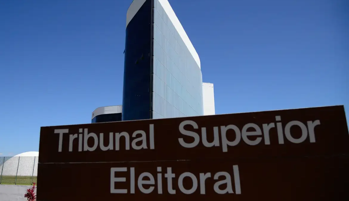 TSE inicia ciclo de audiências públicas sobre resoluções eleitorais 1 A Corte iniciou, na manhã desta terça-feira (23), um ciclo de três dias de audiências públicas para debater as principais sugestões