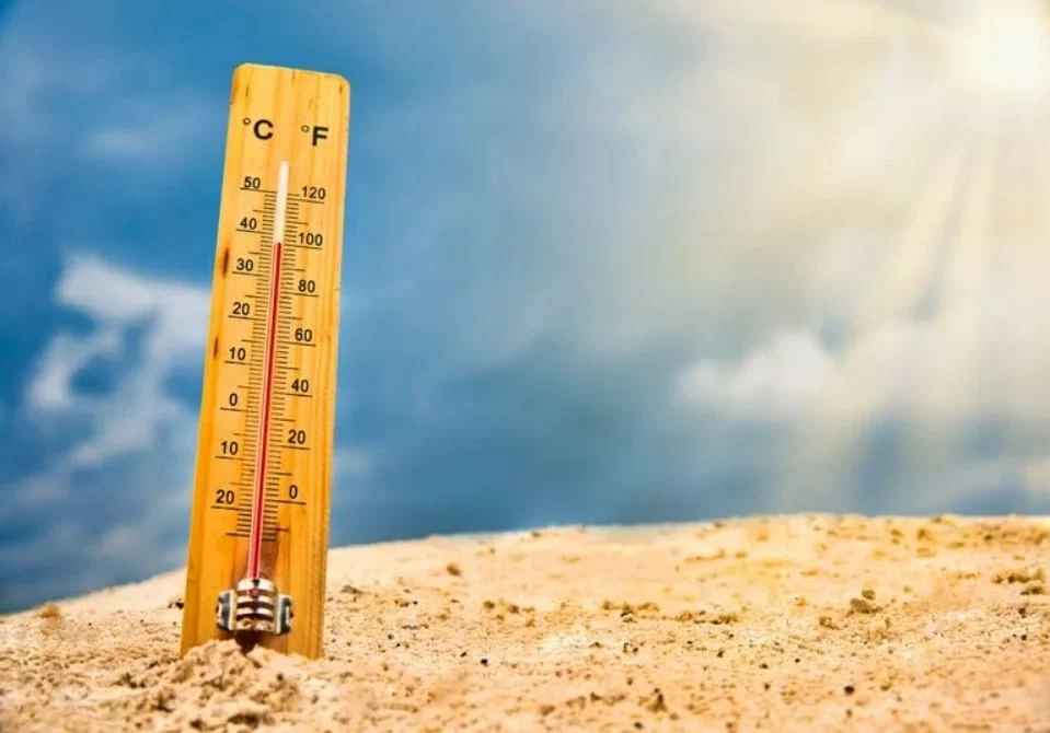 Temperaturas elevadas? Veja dicas de como economizar energia durante o verão 1 O Brasil viveu ondas de calor desde setembro, o que vem exigindo mais potência do Sistema Interligado Nacional (SIN)