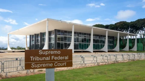 STF: é preciso apresentar motivo para demitir funcionário público