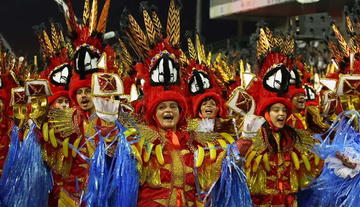 Vai-Vai abre segundo dia desfiles no sambódromo paulistano 1 A tradicional Escola de Samba Vai-Vai abre, neste sábado (10), o segundo dia de desfiles do Grupo Especial do Carnaval de São Paulo