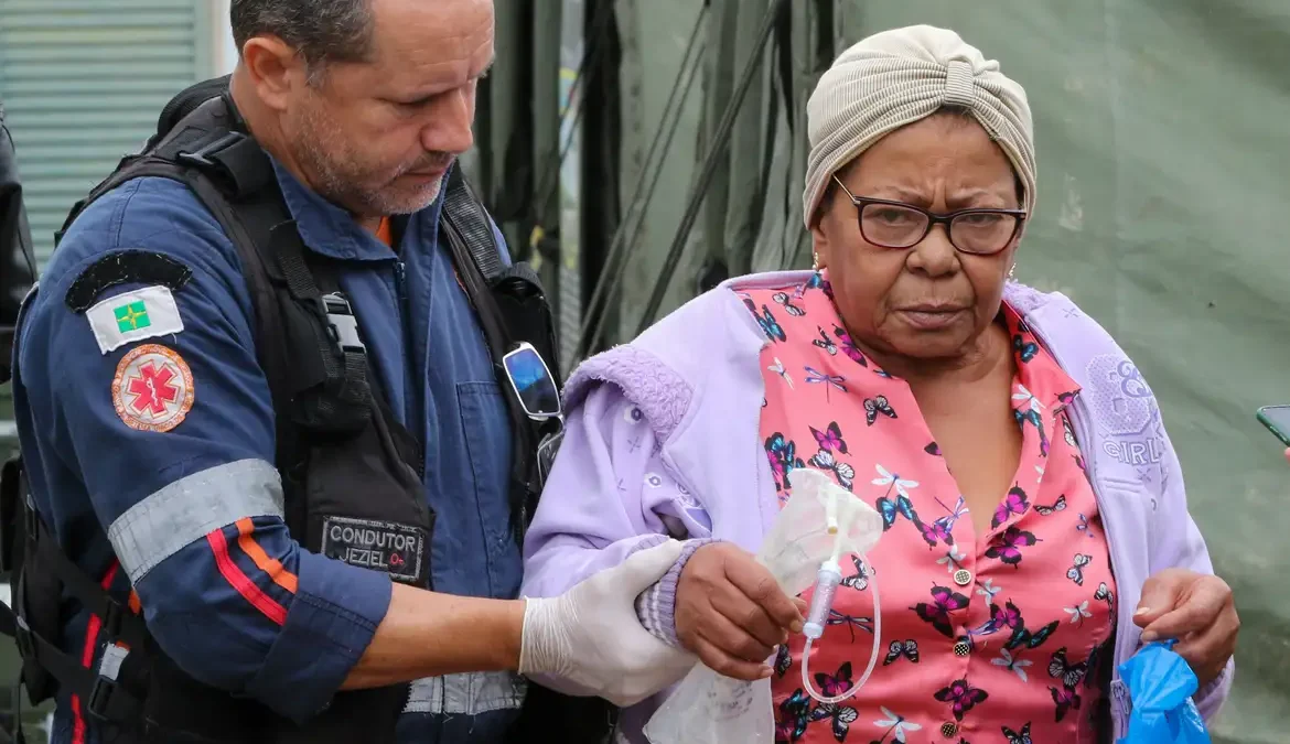 De acordo com a secretária, apesar do aumento de casos graves, o país registra menor letalidade provocada pela dengue