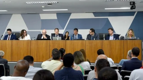 Empresários cobram urgência na correção de falhas na nova vistoria veicular