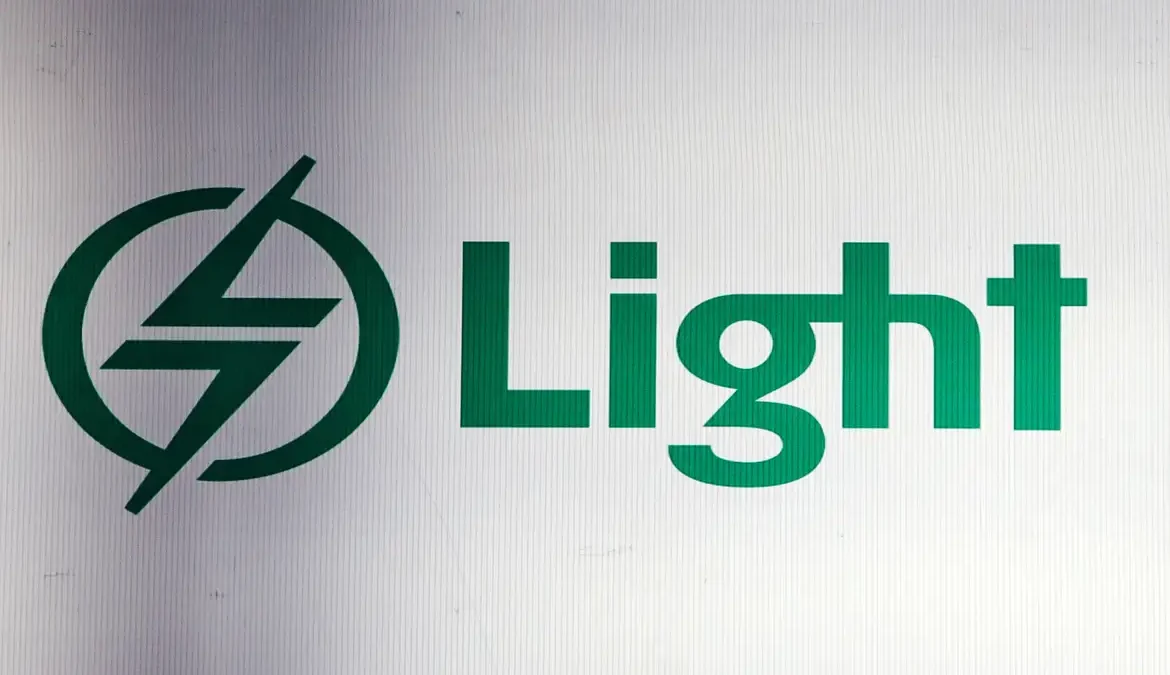 A Light SA protocolou nessa sexta-feira (23), nos autos de sua recuperação judicial, um aditamento ao plano apresentado em julho de 2023