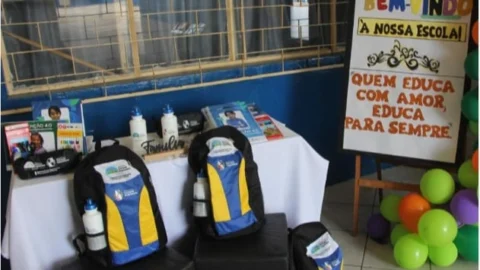 Prefeitura Fabriciano inicia entrega dos kits escolares para cerca de 11 mil alunos da rede municipal Educação 2 Prefeitura Fabriciano inicia entrega dos kits escolares para cerca de 11 mil alunos da rede municipal Educação