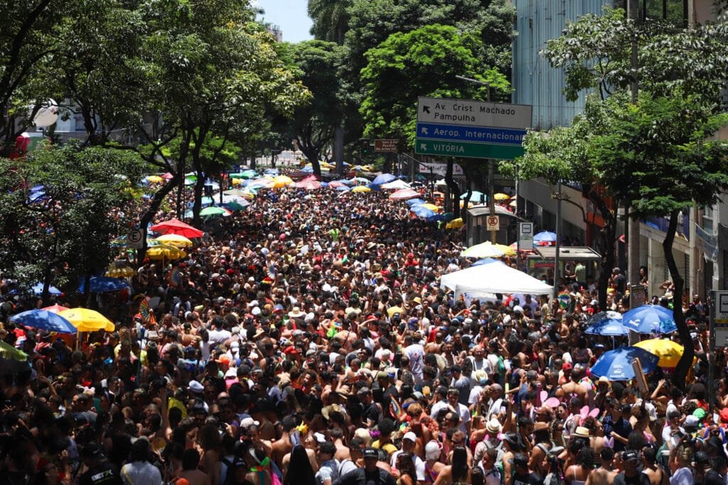 Celebrando um Carnaval histórico, com recorde de investimentos e turistas, Minas Gerais foi o terceiro estado do país a receber a maior