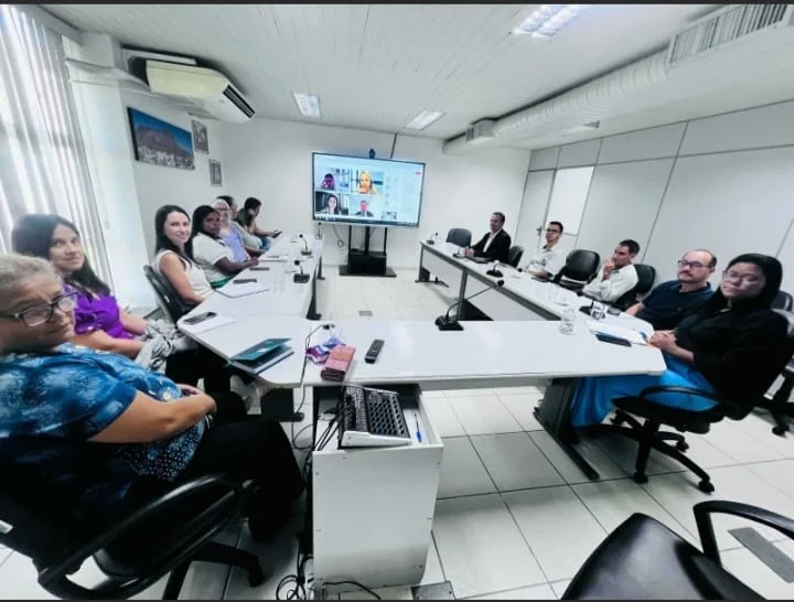 Servidores da Prefeitura participam de capacitação com equipe do TCE-MG 1 Na ocasião, todos os participantes tiveram oportunidade de realizar comentários e apresentar questionamentos