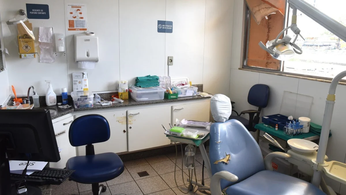 Centro Odontológico do Ipsemg opera com metade da sua capacidade de pessoal 1 Uma ala inteira do Centro Odontológico está fechada, com 21 consultórios inutilizados pela falta de dentistas