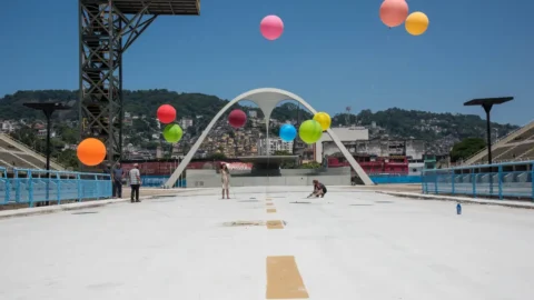 Sambódromo do Rio completa 40 anos com evolução de desfiles 9 Sambódromo do Rio completa 40 anos com evolução de desfiles