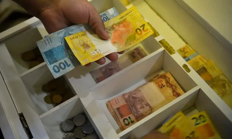 No total, desde 2016, a União realizou pagamentos que somam R$ 64,42 bilhões com o objetivo de honrar garantias em operações de crédito