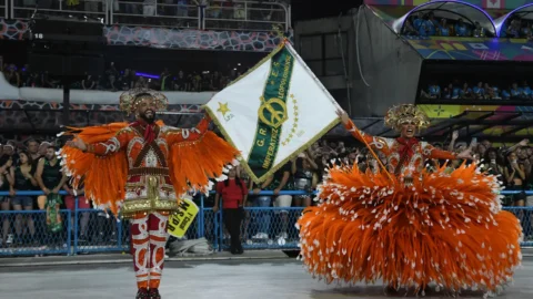 Imperatriz, Viradouro e Mangueira encerram ensaios técnicos no Rio 4 Imperatriz, Viradouro e Mangueira encerram ensaios técnicos no Rio