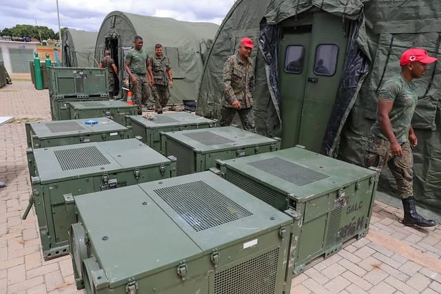 Dados da Força Aérea Brasileira (FAB), que encabeça os cuidados no local, mostram que cinco casos da doença foram confirmados