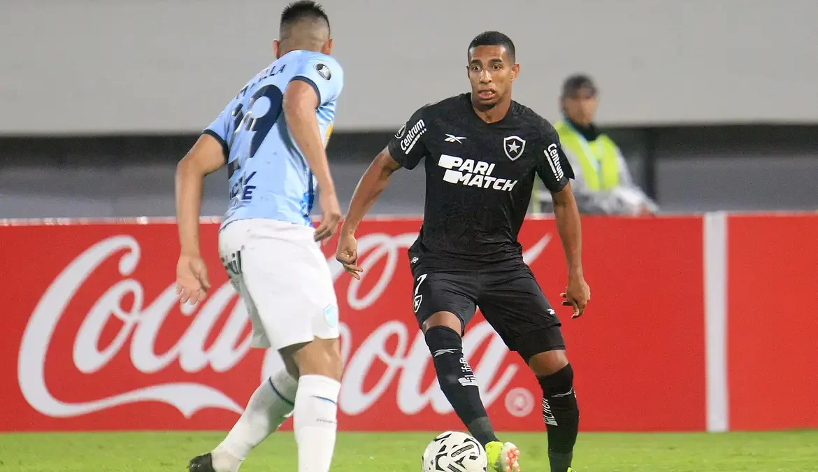 O Botafogo recebe o Aurora (Bolívia), a partir das 21h30 (horário de Brasília) desta quarta-feira (28)