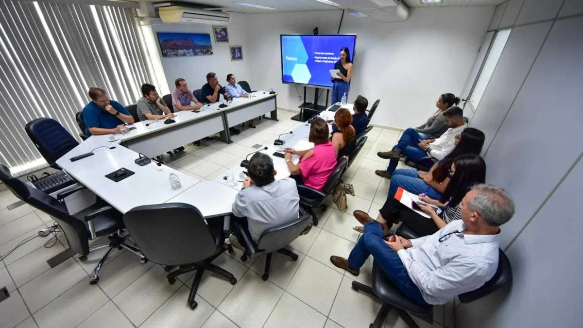 O COMDEG deu posse aos seus novos membros. Formado por 14 representantes governamentais e 14 da sociedade civil