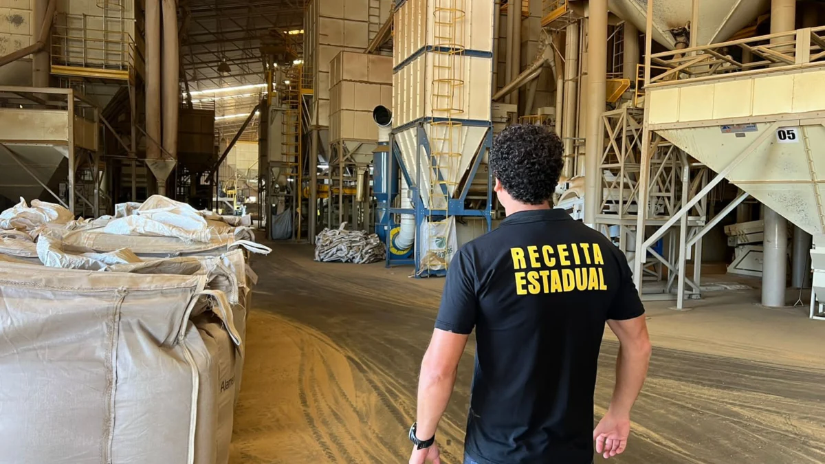 Operação Coffee Break, do Cira, investiga fraude milionária no setor de café 1 A apuração de fraudes tributárias praticadas por um grupo econômico de expressão no mercado de comercialização de café em Minas Gerais é