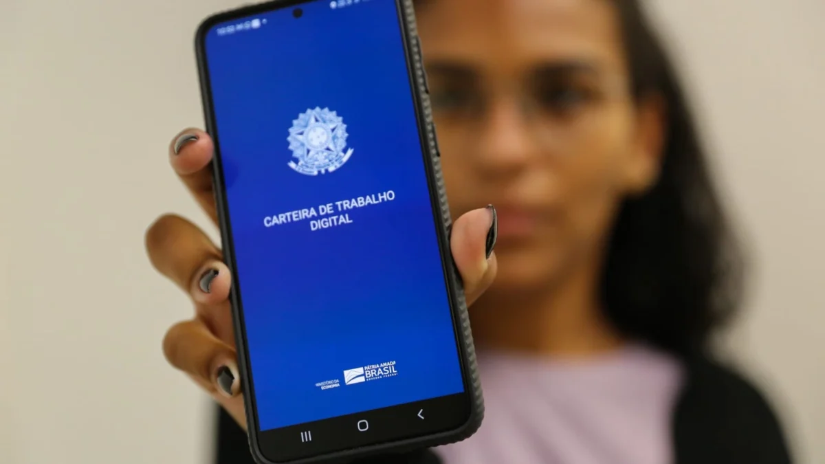 Os postos do Sistema Nacional de Emprego (Sine) de Minas Gerais oferecem mais de 11,4 vagas de trabalho nesta segunda-feira (19/2)