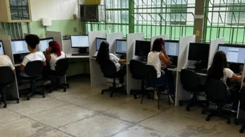 Educação realiza pesquisa de clima escolar com estudantes, professores e gestores da rede estadual 4 Educação realiza pesquisa de clima escolar com estudantes, professores e gestores da rede estadual