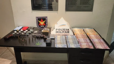 PM encontra drogas, dinheiro em vasilha de arroz, em casa do Bairro Mãe de Deus