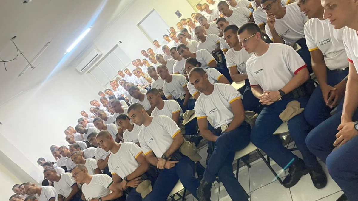 Alunos do Curso de Formação de Soldados CFSD 2023/2024 101ª CIA ET/8ª RPM - Governador Valadares, participam de nivelamento sobre violência