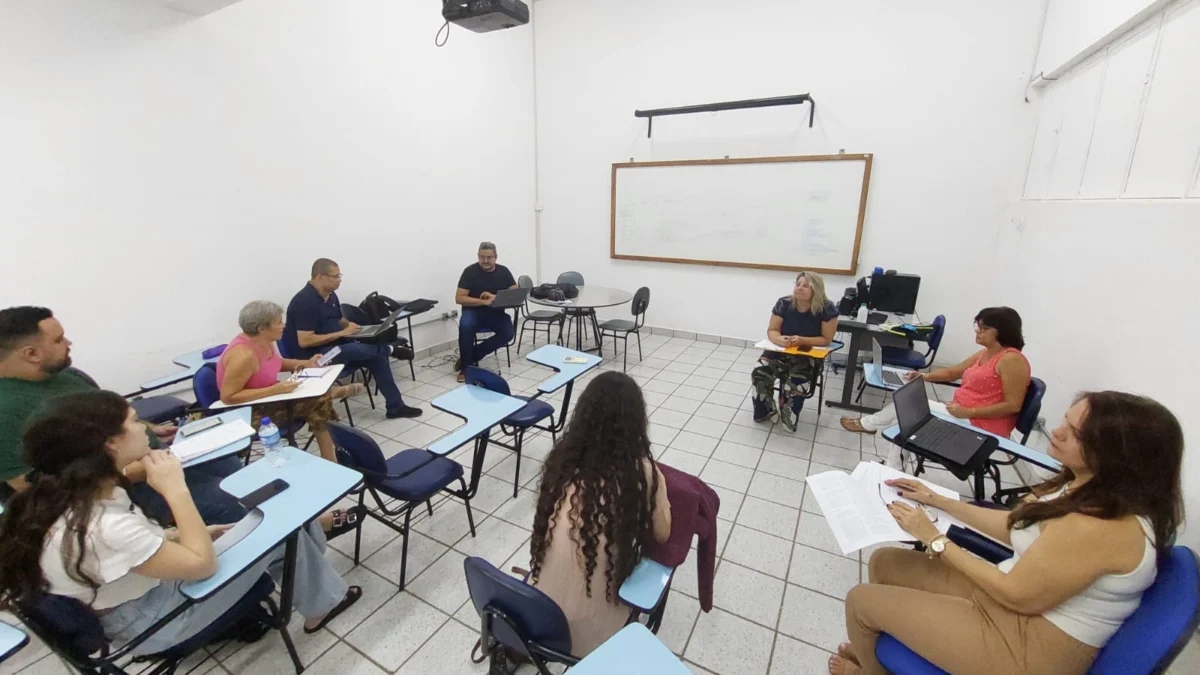 Grupo de estudos interdisciplinares, Niesd volta se reunir para discutir pesquisas 1 O Núcleo Interdisciplinar de Educação, Saúde e Direitos (Niesd) é um dos laboratórios vinculados ao mestrado em Gestão Integrada