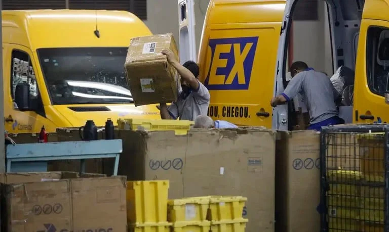 Provas do Concurso Nacional Unificado terão megaoperação logística dos Correios 1 Os Correios serão os responsáveis pela megaoperação logística das provas do Concurso Público Nacional Unificado (CPNU)