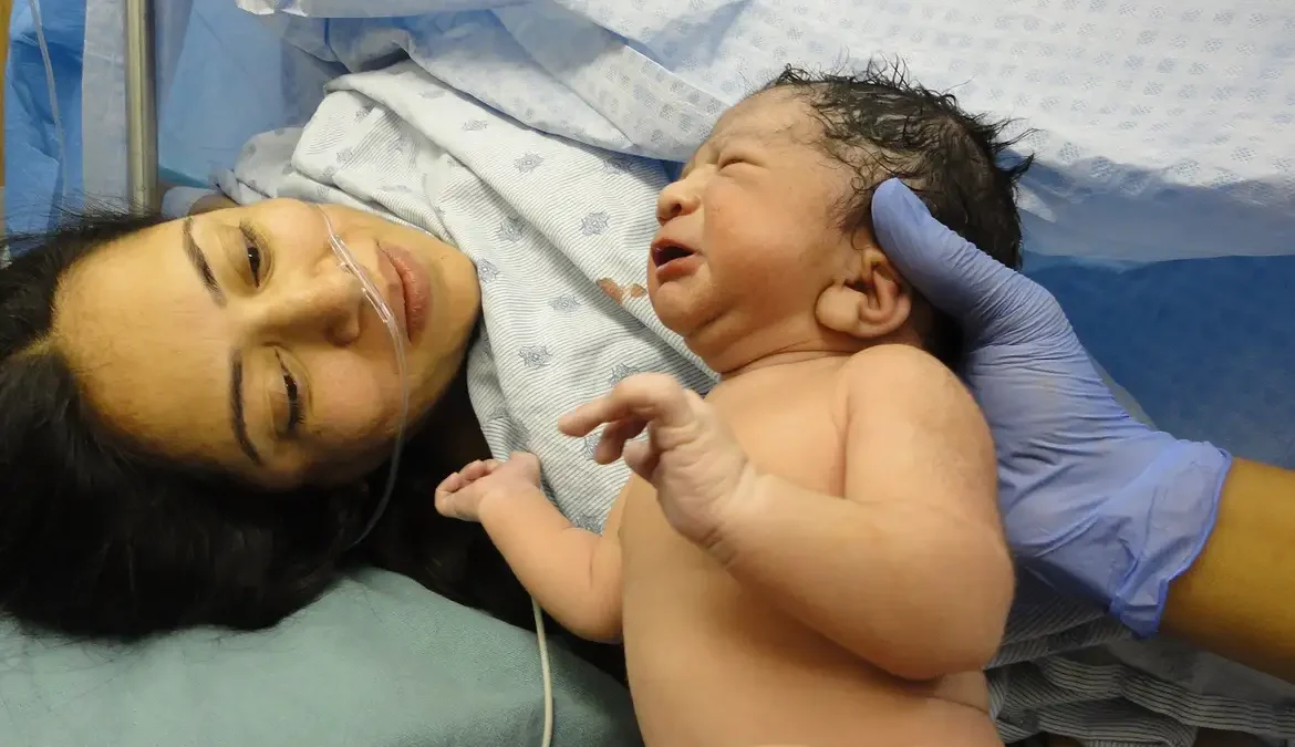 O Conselho Federal de Enfermagem ( Coren) estabeleceu normas para a atuação de enfermeiros obstétricos e obstetriz