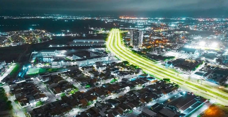 Municípios brasileiros terão mais eficiência na iluminação pública 1 Mais de 150 municípios brasileiros estão promovendo a modernização da iluminação pública por meio de um sistema mais eficiente e durável