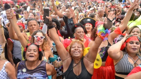 Hoje é Dia: semana carnavalesca tem ainda rádio e mulheres na ciência 1 Hoje é Dia: semana carnavalesca tem ainda rádio e mulheres na ciência