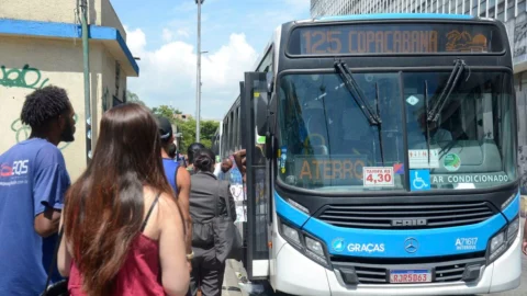 Senado recorre de decisão do STF sobre transporte gratuito em eleições 4 Senado recorre de decisão do STF sobre transporte gratuito em eleições